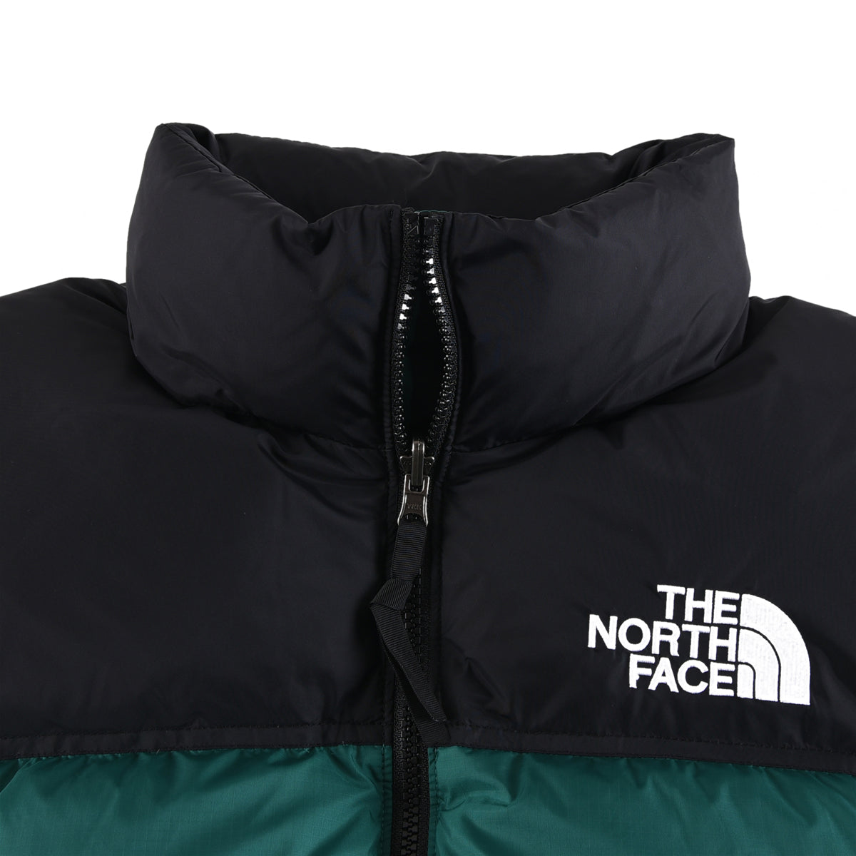 The North Face Puffer Jacket for All-Day Winter Wear